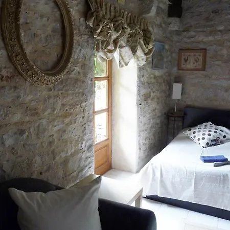 Guest house La Maison D'hotes Chez Delphine Puycelci
